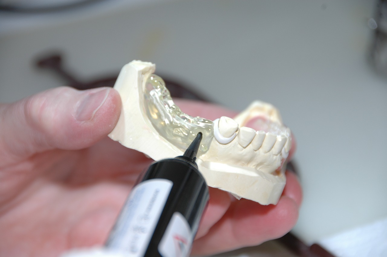 Die besten Fixiercremes für Zahnprothesen 5